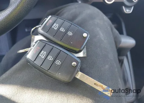 2020 Kia Rio 5-Door S z USA, uszkodzony, nr VIN 3KPA25AD6LE341699